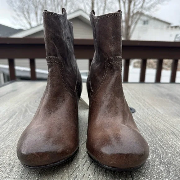 Frye Carson wedge bootie - Picture 3 of 10